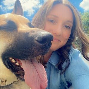 Meet your Posher, Leigh